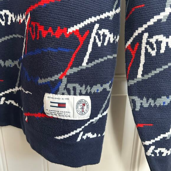 Vintage Tommy Hilfiger All Over Script Crew Sweater L 90s USA Streetwear Rare - Picture 8 of 13